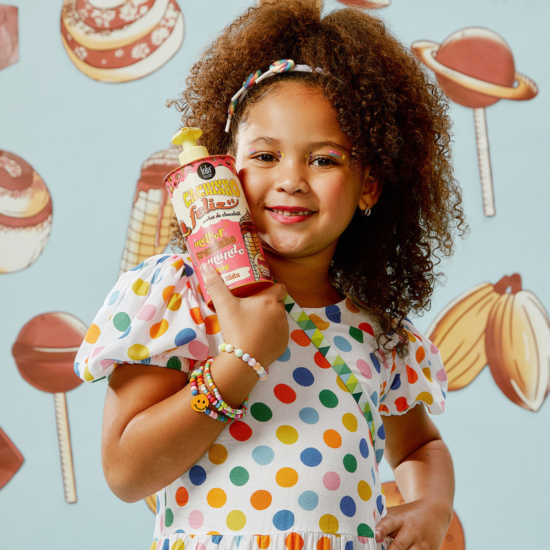 Crème coiffante Cachinho Feliz Chocolate - nutrition intense et boucles définies Crème coiffante Cachinho Feliz Chocolate - nutrition intense et boucles définies