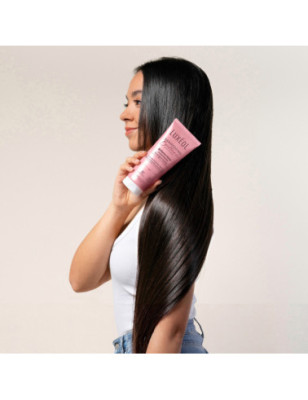Shampoing Brillance miroir instantanée et longue durée* - cheveux ternes Shampoing Brillance miroir instantanée et longue durée* - cheveux ternes