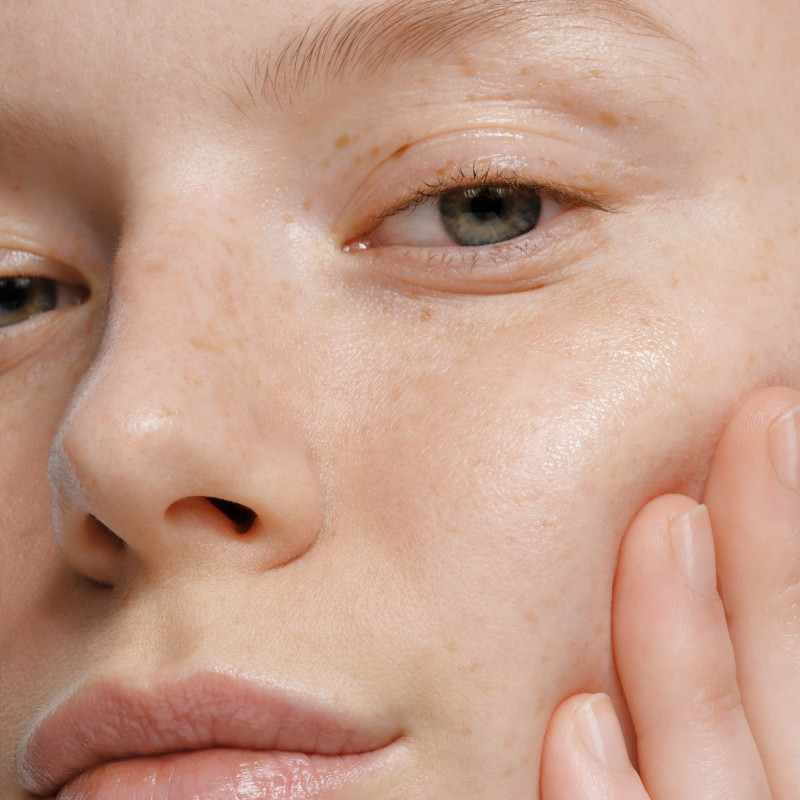 Sérum Botanique Alternatif Niacinamide 5 en 1 – Éclat et uniformité Sérum Botanique Alternatif Niacinamide 5 en 1 – Éclat et uniformité