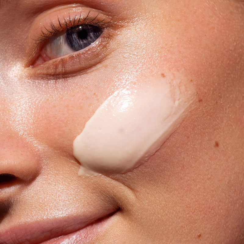 VITAMIN C Crème Régénérante Illuminatrice – Éclat et hydratation intense VITAMIN C Crème Régénérante Illuminatrice – Éclat et hydratation intense