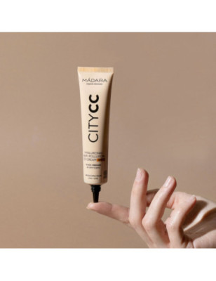 CITY CC Crème Anti-Pollution SPF15 – Perfection et protection CITY CC Crème Anti-Pollution SPF15 – Perfection et protection