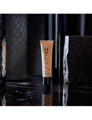 CITY CC Crème Anti-Pollution SPF15 – Perfection et protection CITY CC Crème Anti-Pollution SPF15 – Perfection et protection