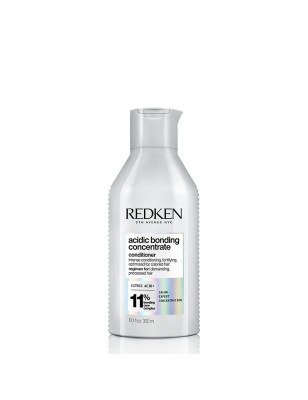 Après-shampoing Acidic Bonding Concentrate routine