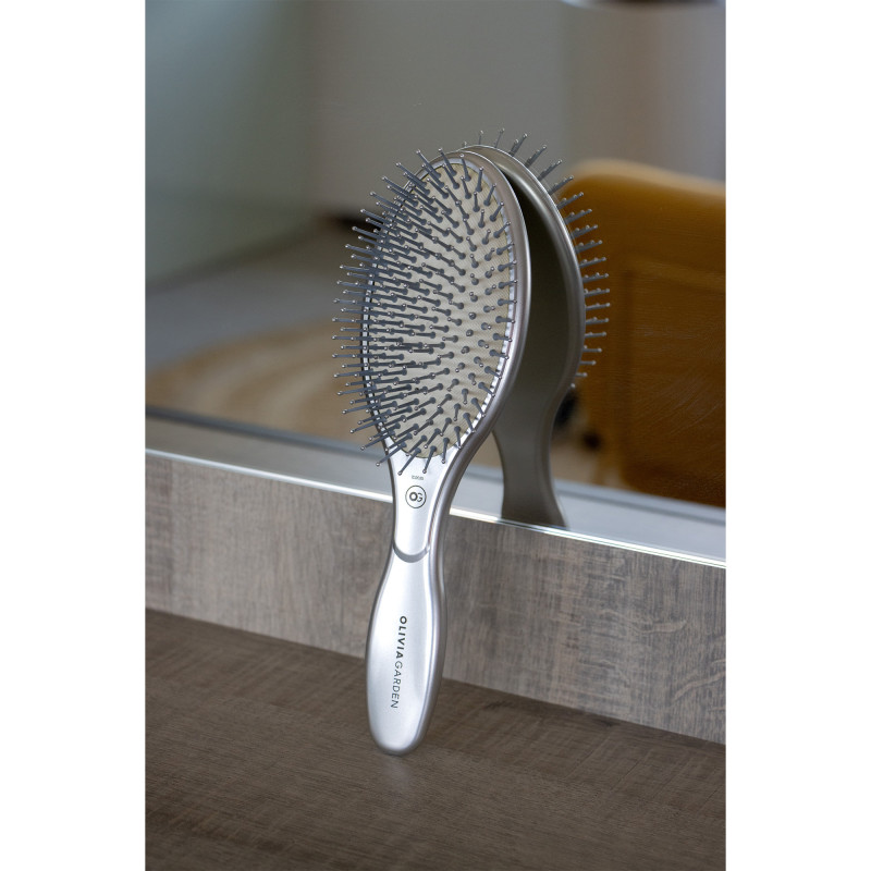 Brosse démélante Expert Care Oval Nylon Bristles Silver Brosse démélante Expert Care Oval Nylon Bristles Silver