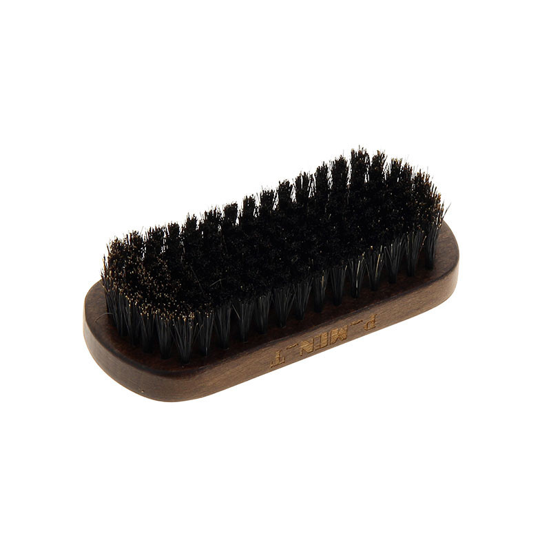Brosse épouse-barbe large en bois de hêtre et poils de sanglier Brosse épouse-barbe large en bois de hêtre et poils de sanglier
