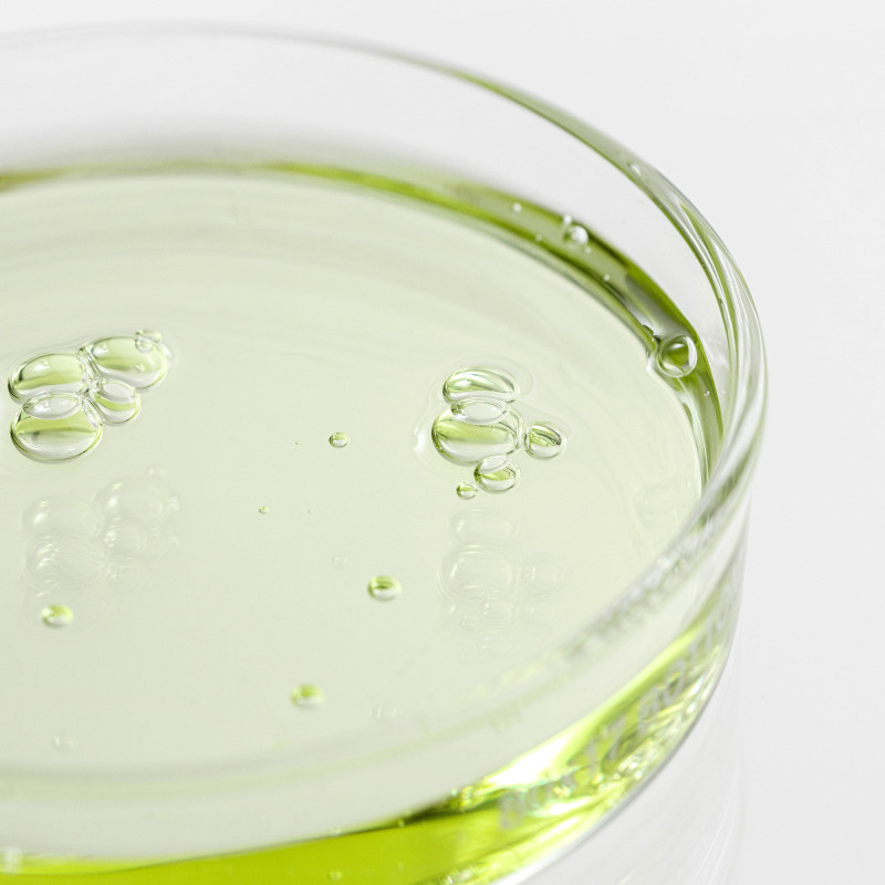 Sérum Apaisant Calming Serum : Thé Vert + Panthénol Sérum Apaisant Calming Serum : Thé Vert + Panthénol